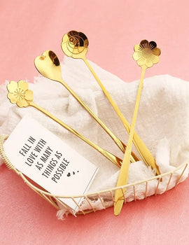 4pcs Long Flower Spoon Stainless Steel Dessert Spoons Gold Long Handle Teaspoon Mixing Scoop for Coffee Cake Kitchen Accessories