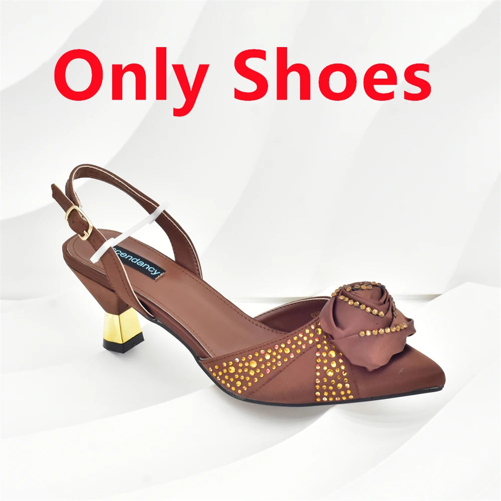 Italian Wedding Matching Shoes and Bags Decorated with Handmade Flowers Diamonds Pointed Toe Women Pumps with Purse