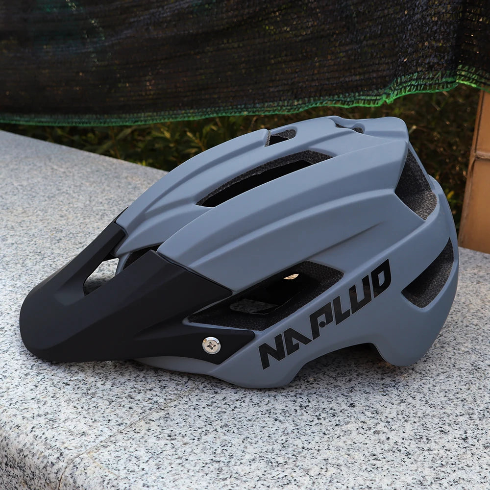 Lightweight Downhill Mountain Bike Helmet For Trail And Cross Country Riding