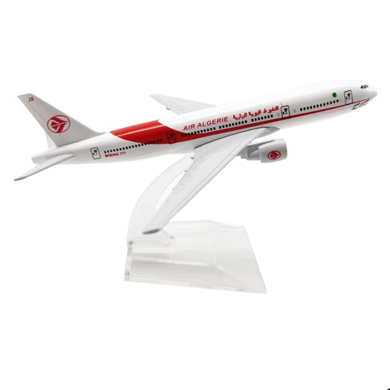 16CM Boeing B777 Aircraft Model