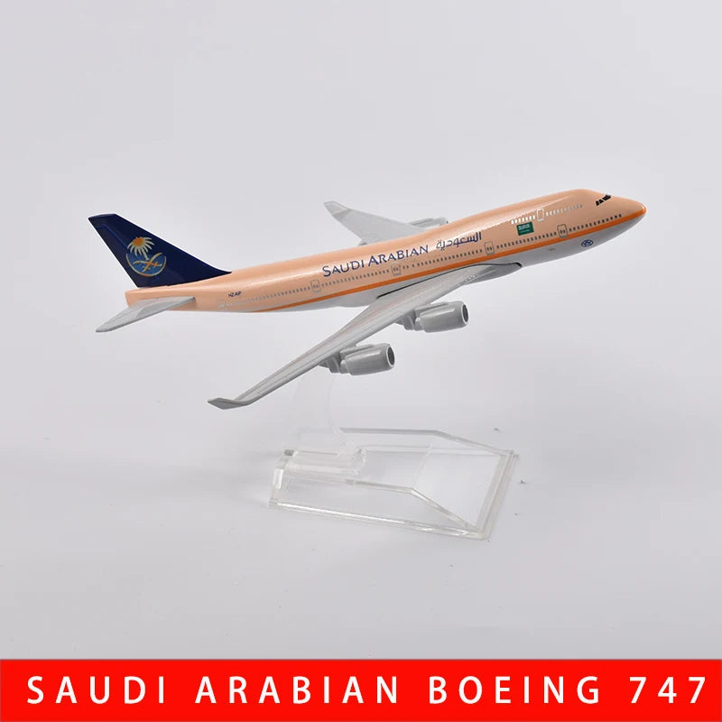16cm 747 SAUDI ARABIAN Airplane Model Airplane Diecast Metal 1/400 Scale Planes
