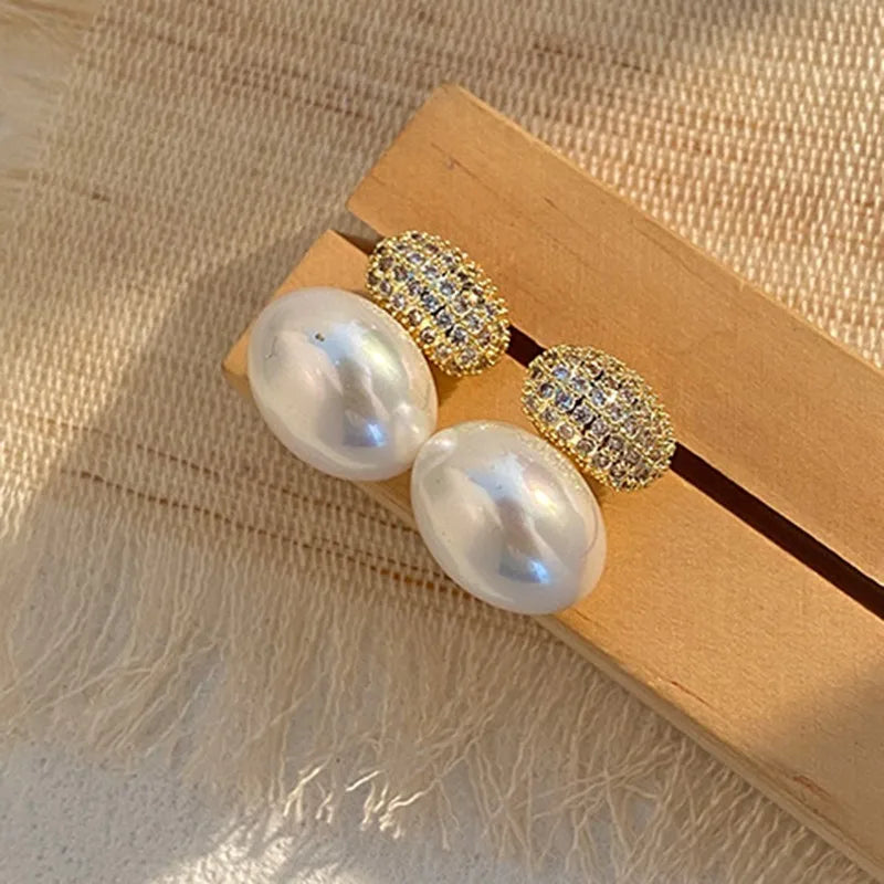 Elegant Oval Imitation Pearl Stud Earrings for Women Geometric Fashion Cubic Zirconia Earring