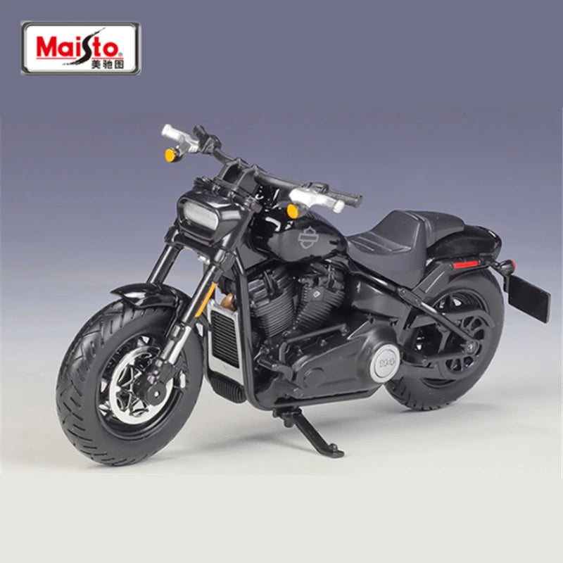 Diecast Harley Fat Bob 114 2022 Motorcycle Model 1 to 18 Scale
