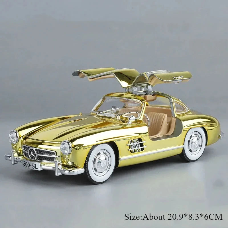 1:24 Phantom 300SL Alloy Diecast Vintage Car Miniature Model Toys Sound Light Pull Back Doors Opened Ornament s Festival Gift