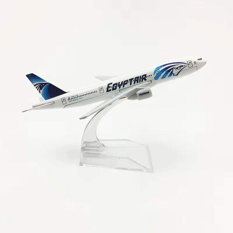 16CM Boeing B777 Aircraft Model