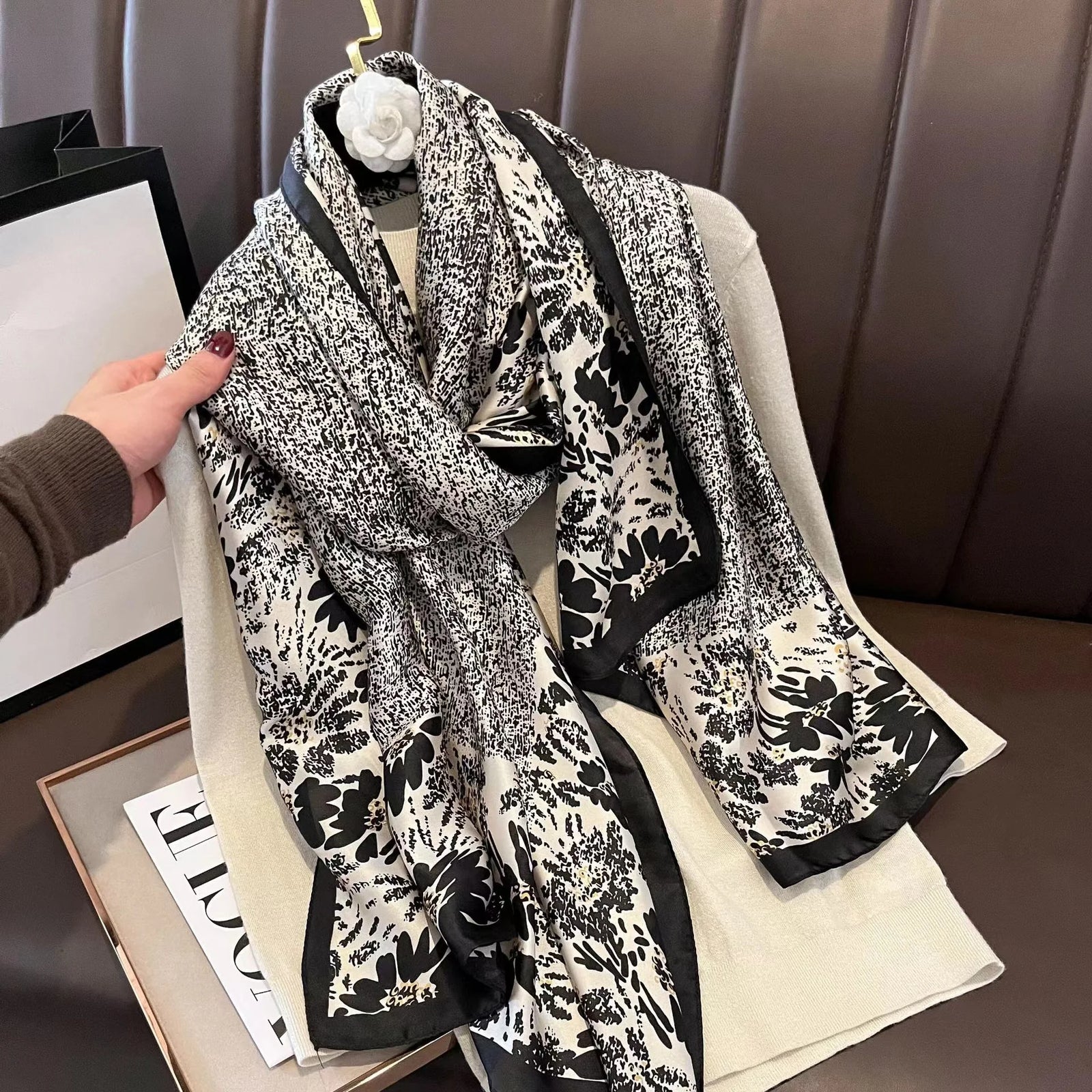 Women Summer Silk Scarves Shawl Lady Wrap Soft Female Echarpe Designer Beach Stole Bandana foulard muffler