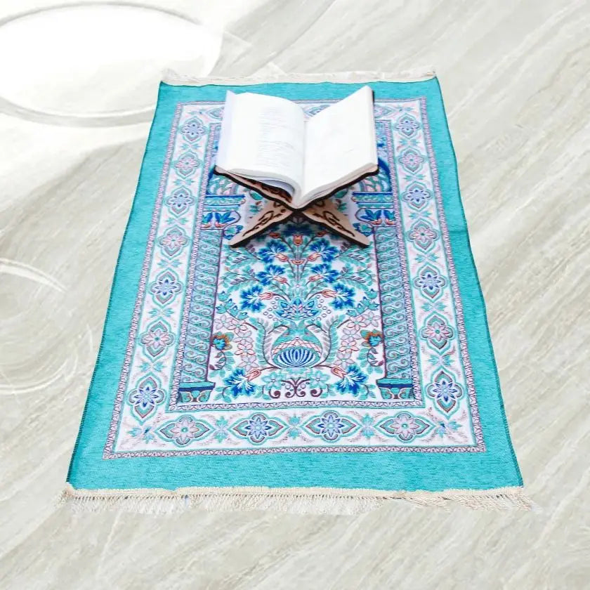 Islamic Prayer Rug Soft Praying Carpet Comfortable Muslim Praying Mat for Men Women Ramadan or Eid Gift