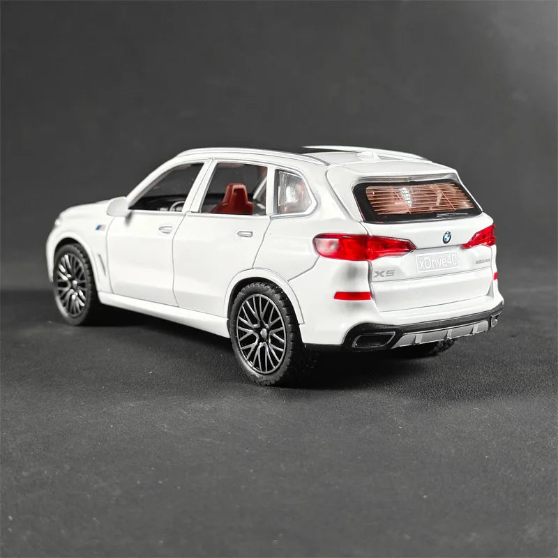 1/32 Scale BMW X5 SUV Alloy Car Diecast Model Pull Back  Toy Collection Of Hobby Decorative Fine Ornaments Gifts