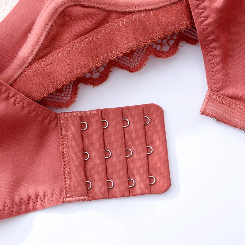 Women’s Push-Up Wire-Free Bra – Comfortable Adjustable Straps Bralette