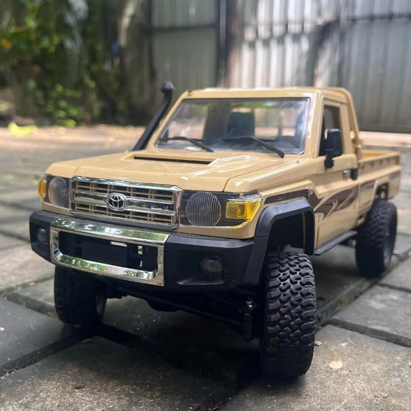 112 Scale Four Wheel Drive RC Off Road Climbing Car