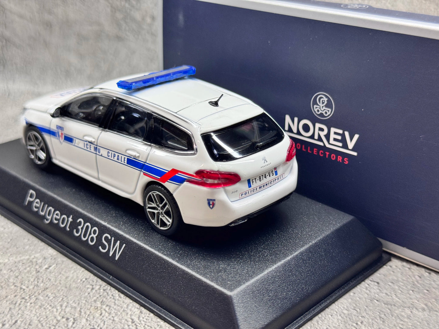 1 43 Scale Peugeot 308 SW 2018 Police Diecast Model Car