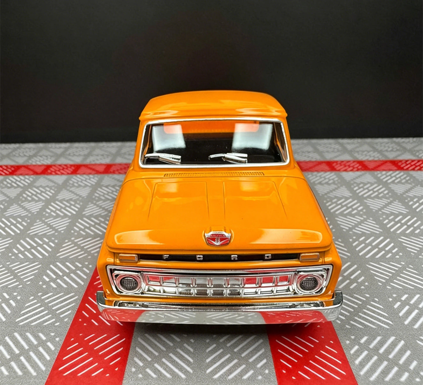 1 36 Scale Ford F100 1965 Pickup Diecast Model Truck