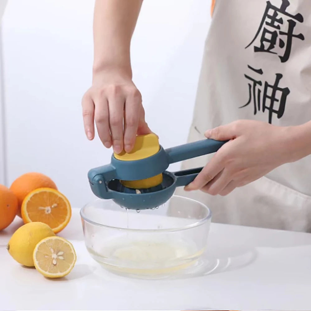 Mini Multifunctional Juicer Handheld Non-electric Juicer Lemon Squeezer Fruit Orange Juicer Household Manual Juicer Supplies