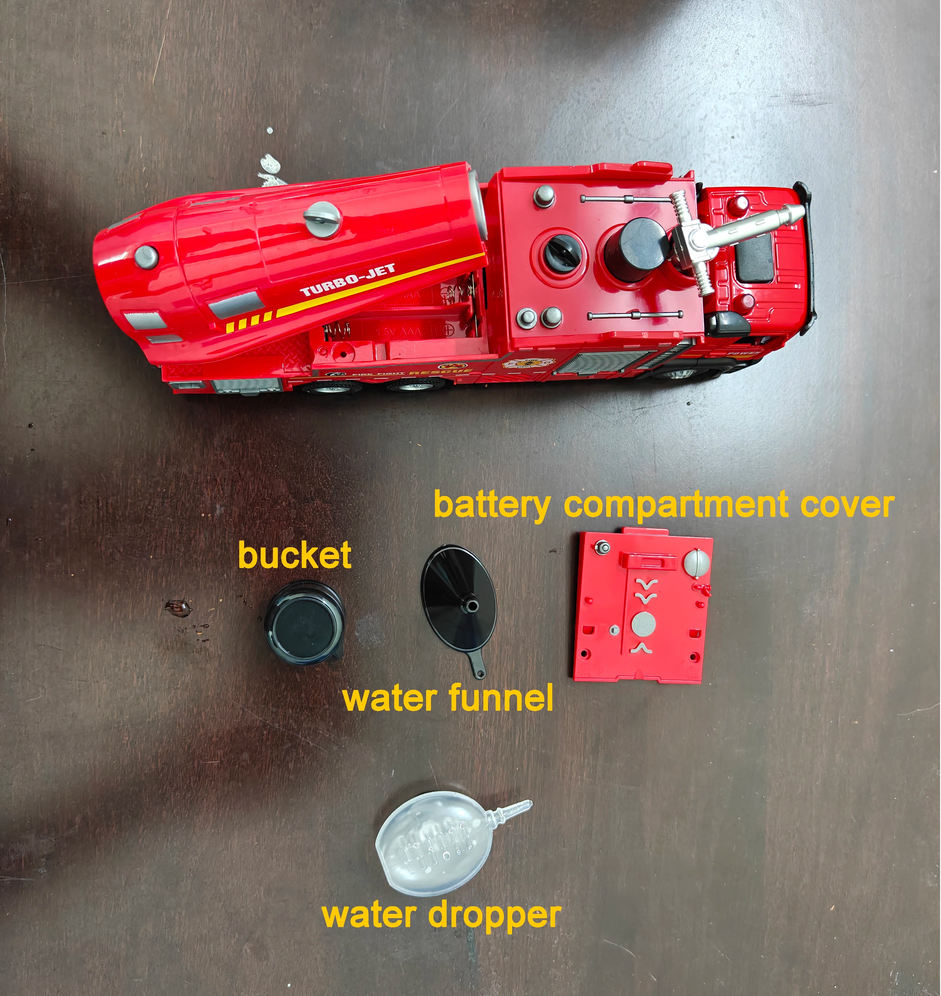 1:32 Water Spray Fog Fire Truck Model Sweeper Toy Car Sound Light Pull Back Doors Opened Vehicles Collection  Gifts