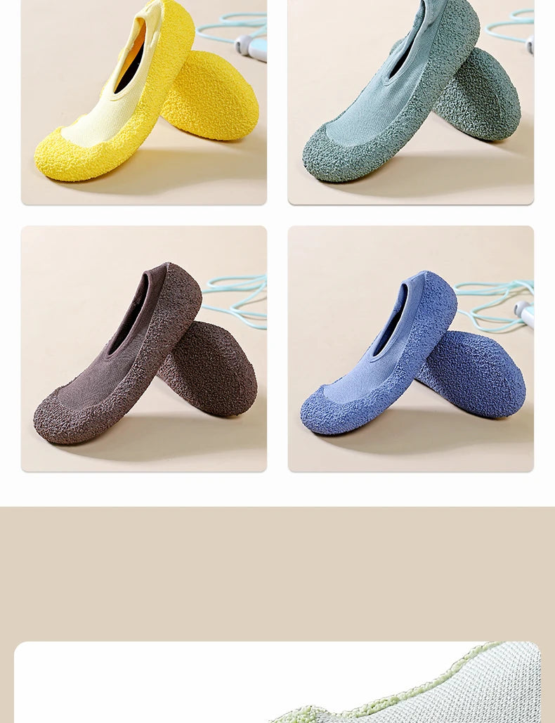 Ultra quiet and lightweight indoor sports shoes with anti slip and shock-absorbing soft soles