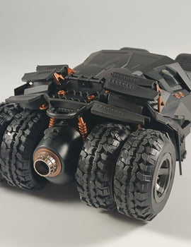 1:18 Batmobile Tumbler Alloy Diecast Model Sound Light Car Spray Function Toy Display Ornament Toys For Gift For