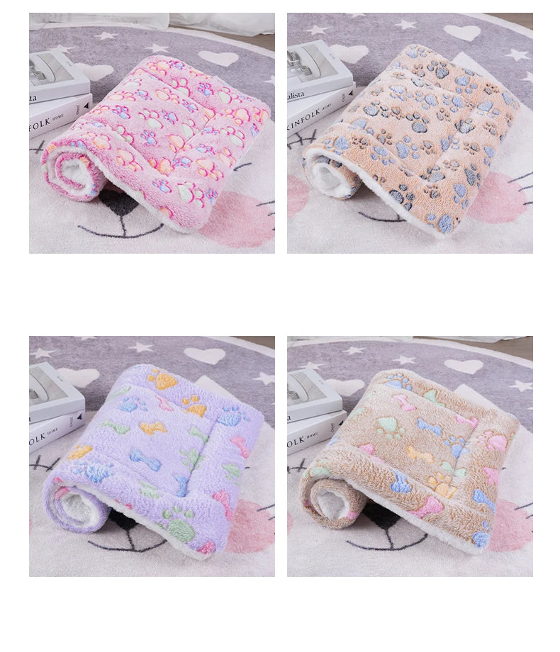 Washable Coral Fleece Pet Blanket Cushion Mat for Dogs and Cats