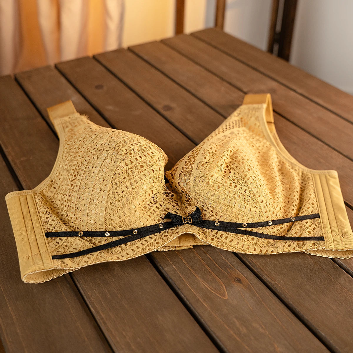 Womens White Lace Full Coverage Push Up Underwire Bra