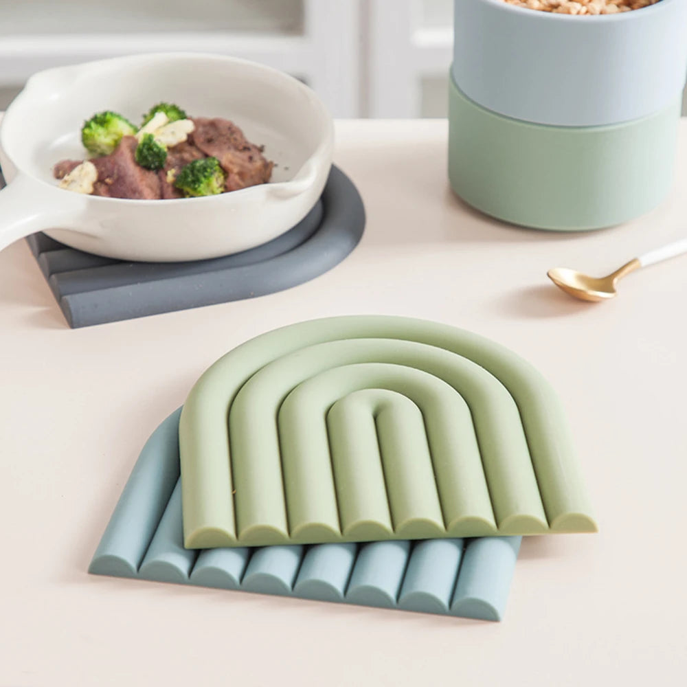 Non-Slip Rainbow Shape Tableware Insulation Mat Silicone Heat insulation Pad Tableware Placement Stackable Coffee Cup Coasters