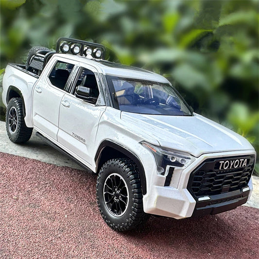 1/22 Tundra Pickup Alloy Car Model Diecast & Toy Metal Off-Road Vehicles Car Model Sound and Light Collection s Toy Gift