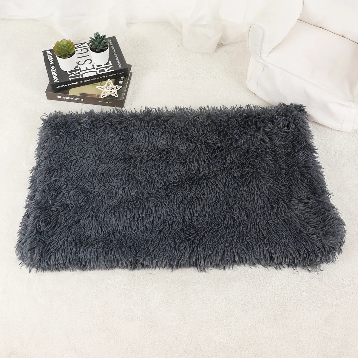 Washable Plush Pet Blanket Bed Mat for Dogs and Cats