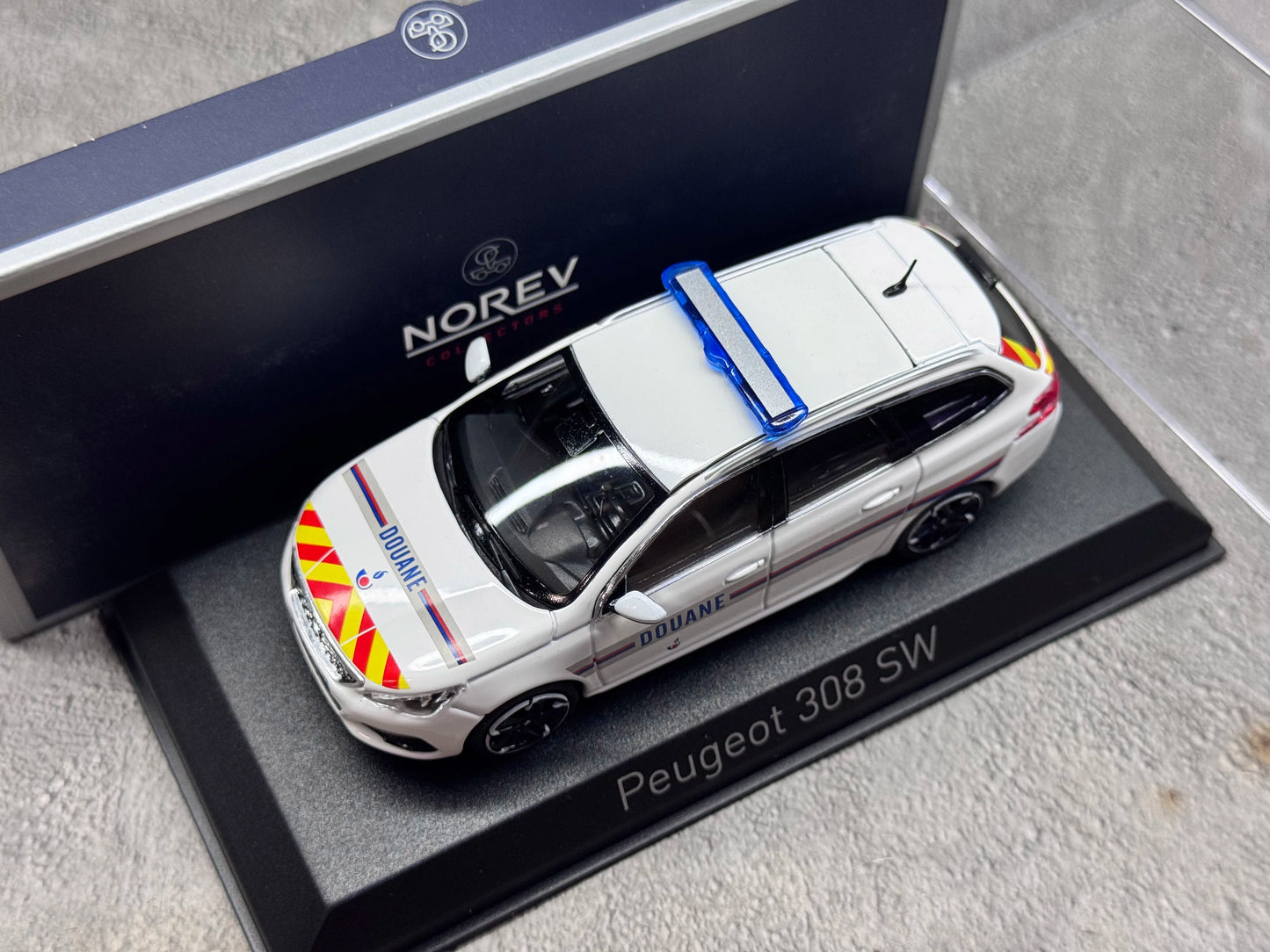 1 43 Scale Peugeot 308 SW 2018 Police Diecast Model Car