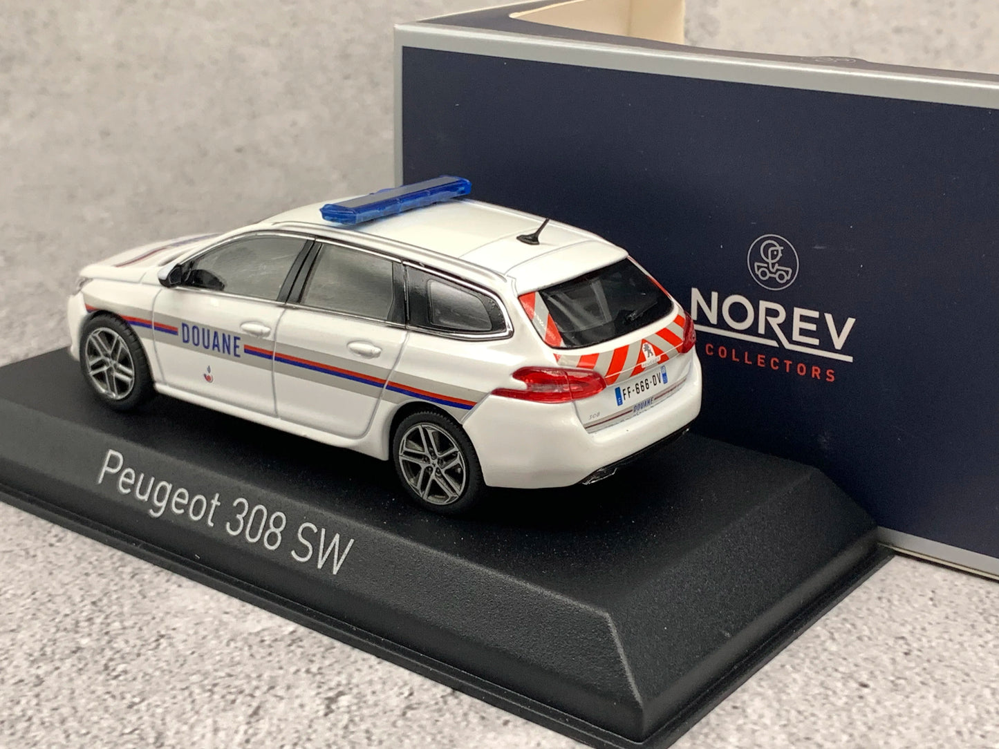 1 43 Scale Peugeot 308 SW 2018 Police Diecast Model Car