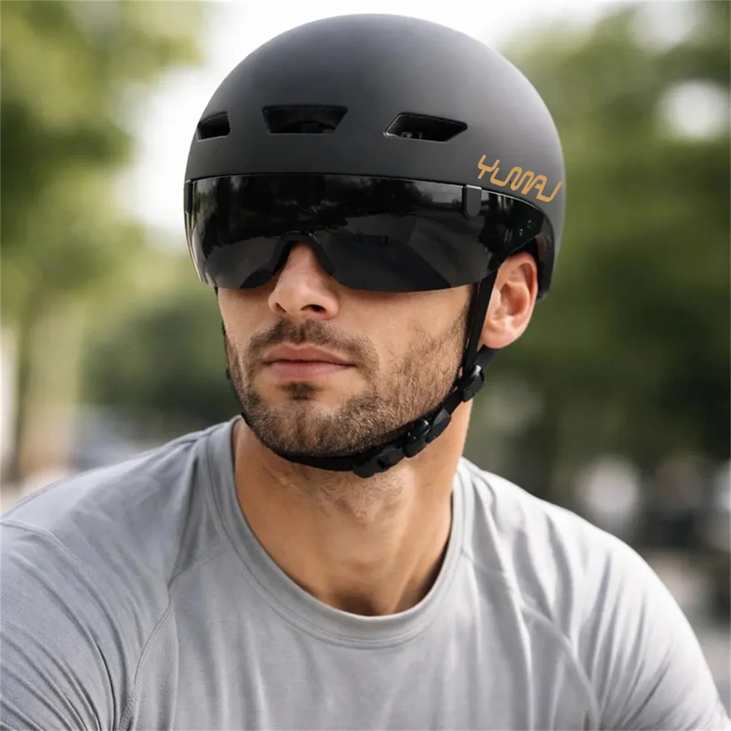 Aerodynamic Triathlon Cycling Helmet With Magnetic Goggles
