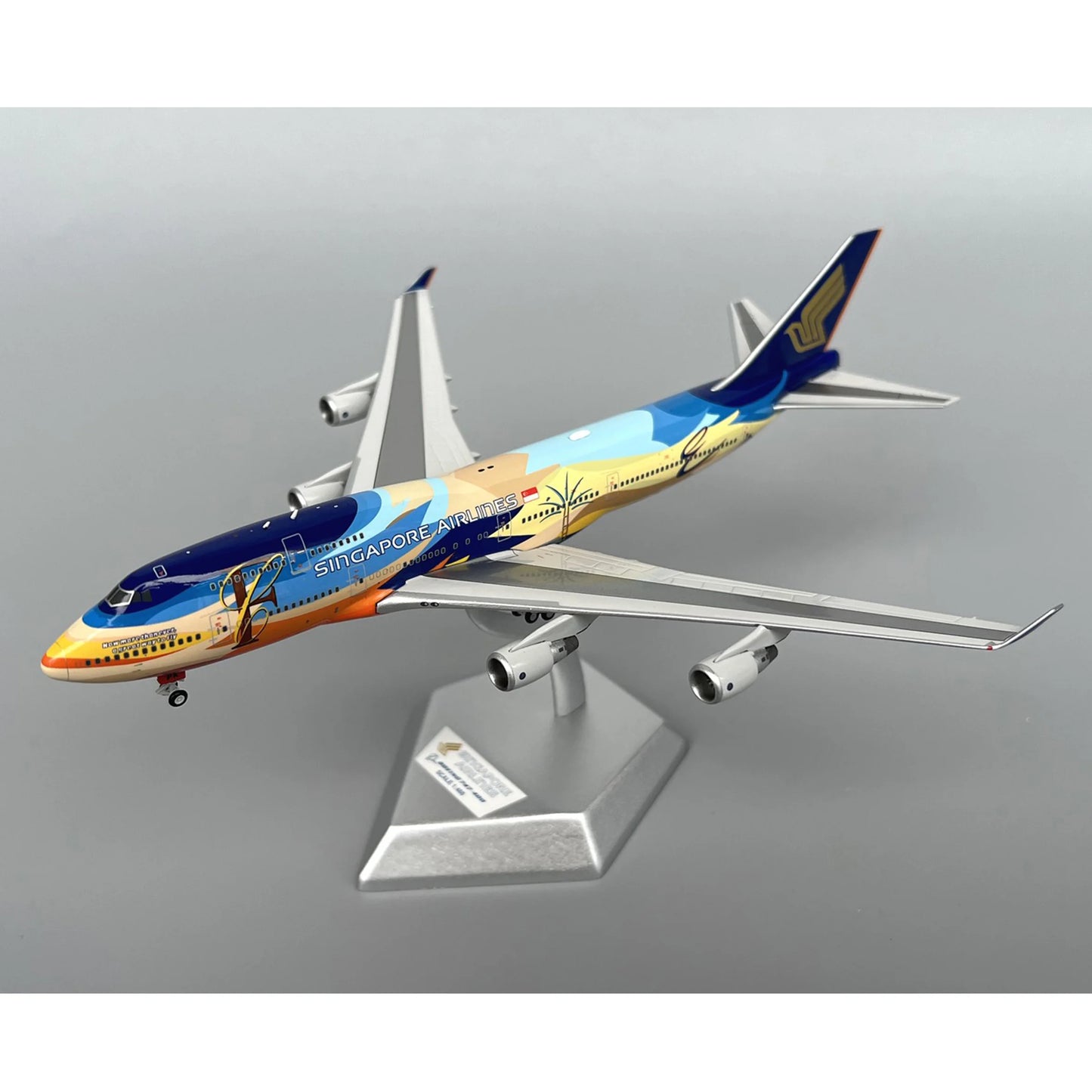 Singapore Airlines B747-400 1:400 Diecast Aircraft Model