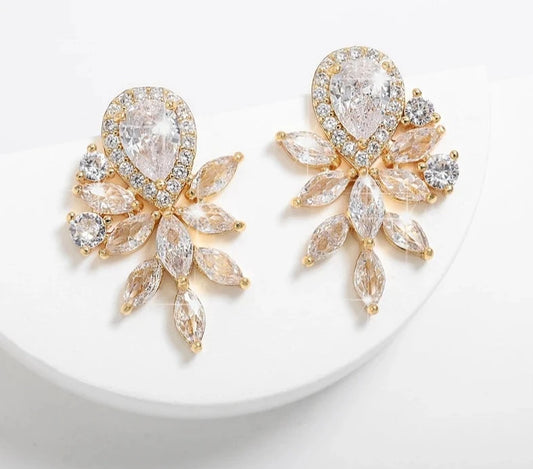 Water Drop Marquise Zirconia Earrings for Women Shinny Crystal Leaf Earring