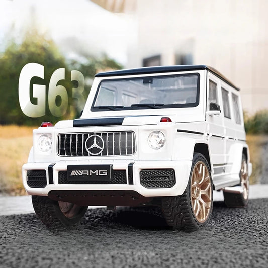 Large Size 1:18 G63 500K Sports Car Model Toy Music Light Doors Opened Alloy Vehicle Models Decorative Ornament Collection