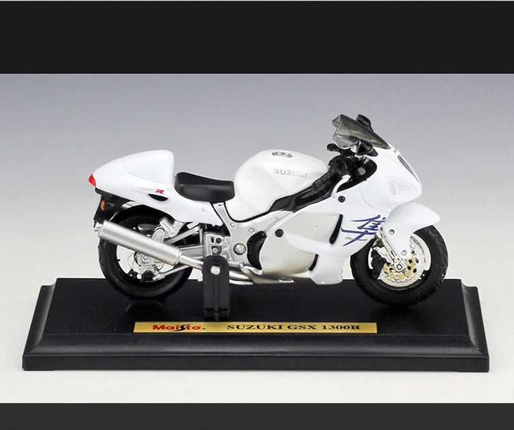 Diecast Suzuki Hayabusa GSX1300R Motorcycle Model 1 to 18 Scale