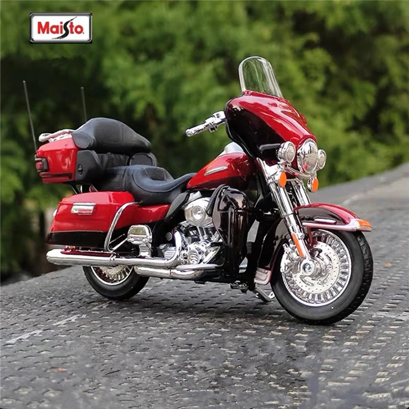 Diecast Harley Street Glide Special 2015 Motorcycle Model 1 to 12 Scale