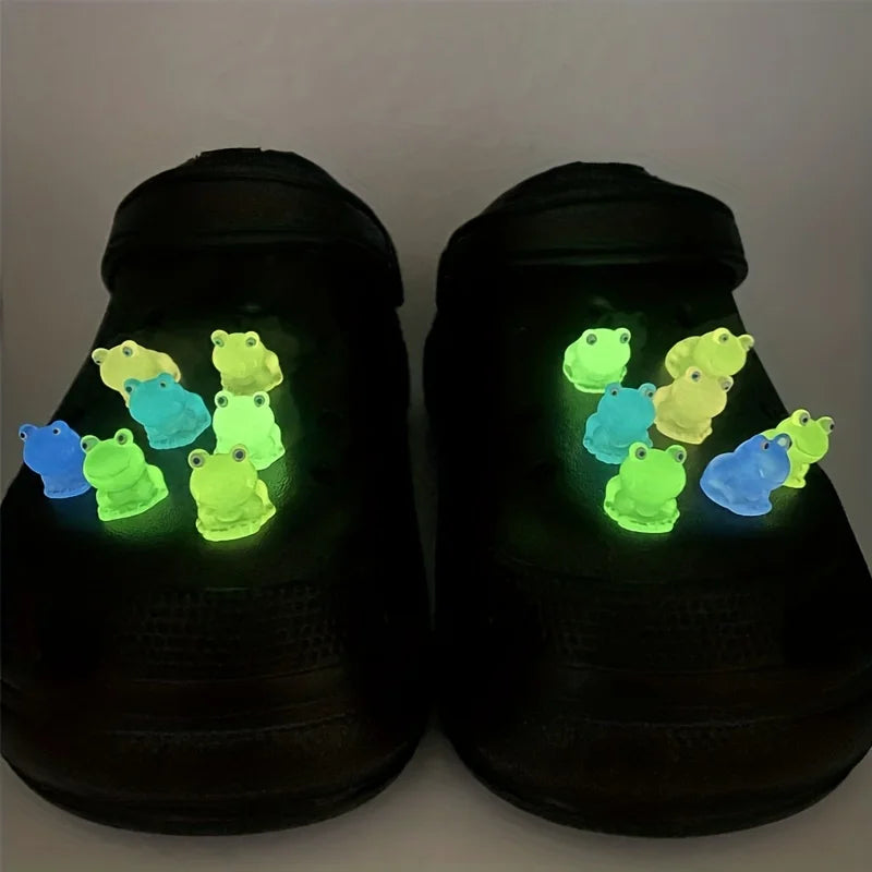 7pcs Frog Cute Cartoon Shoe Charms For Clogs Garden Shoes Decoration DIY Accessories