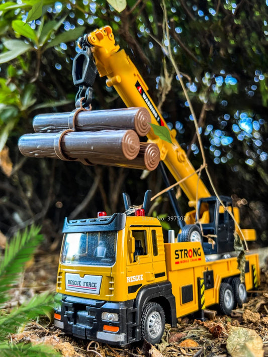 1/32 Crane Truck Alloy Car Model Diecast Metal Toy Simulation Engineering Vehicles with Sound and Light Model