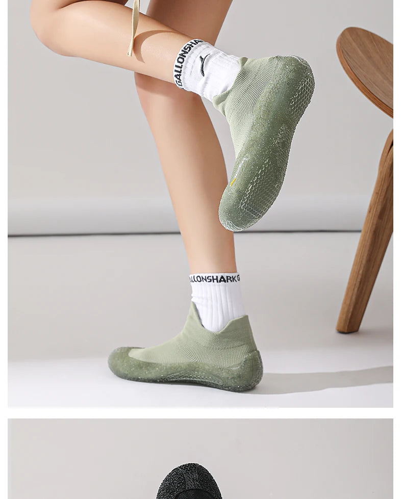 Silent Indoor Sports Shoes and Socks Gym Ultra Lightweight Shock Absorbent Breathable Anti Slip Soft Bottom Yoga