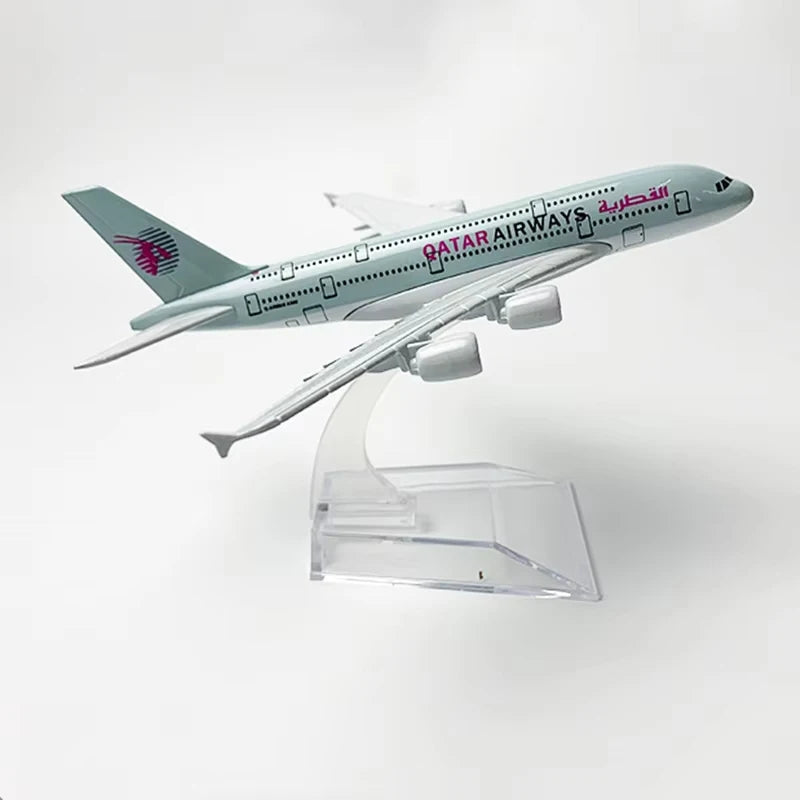 16CM Airbus A380 Aircraft Model