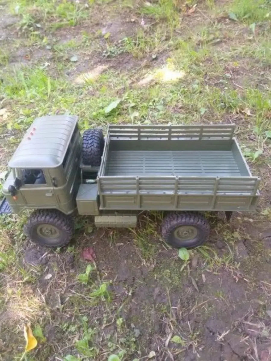 1 to 16 Scale 4WD Remote Control Military Off Road Truck