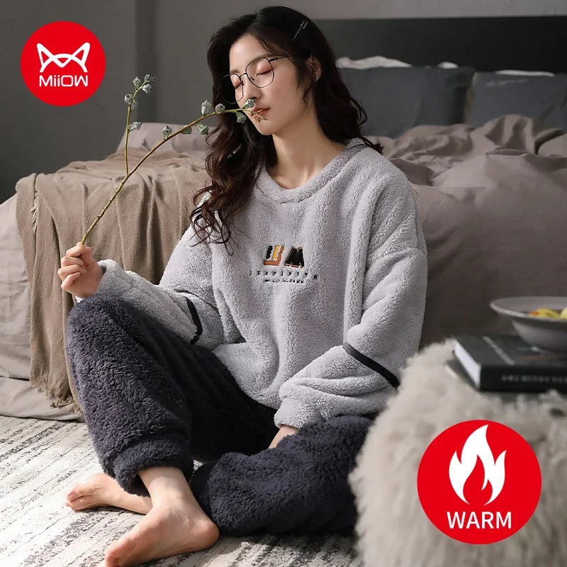 Women’s Winter Flannel Pajama Set – Warm, Thick Coral Fleece 2-Piece Loungewear