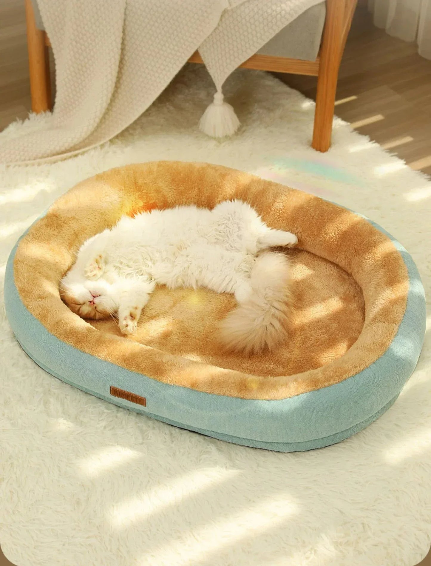 Warm Plush Pet Bed for Cats and Small Dogs