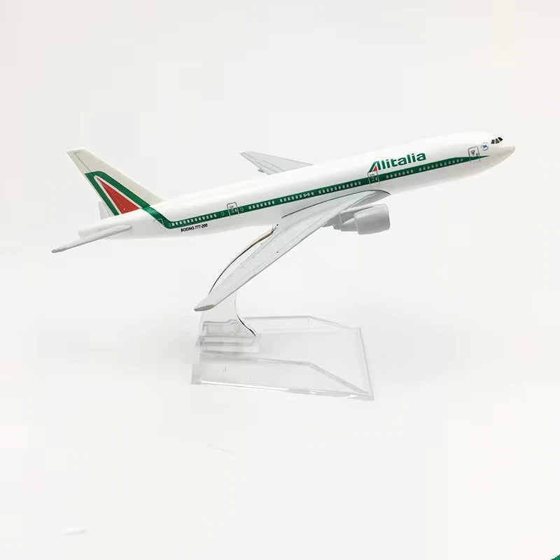 16CM Boeing B777 Aircraft Model