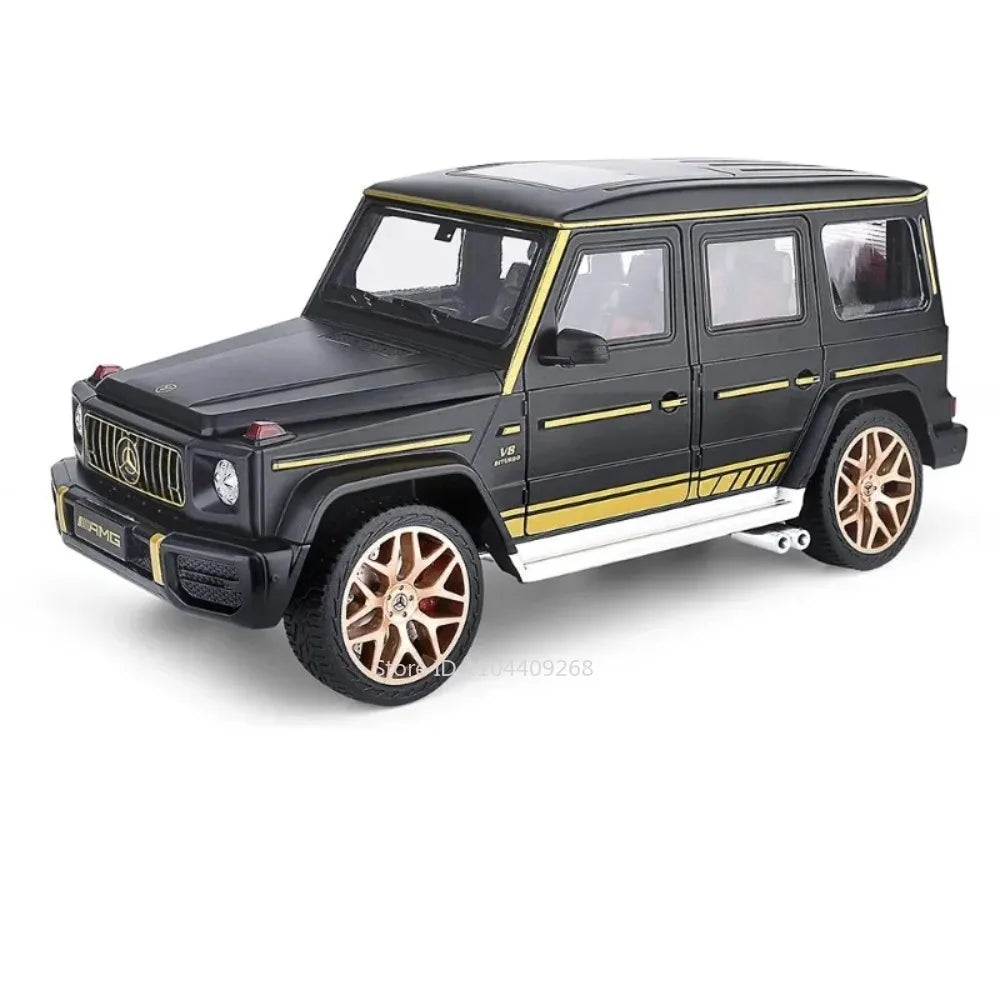 Large Size 1:18 G63 500K Sports Car Model Toy Music Light Doors Opened Alloy Vehicle Models Decorative Ornament Collection