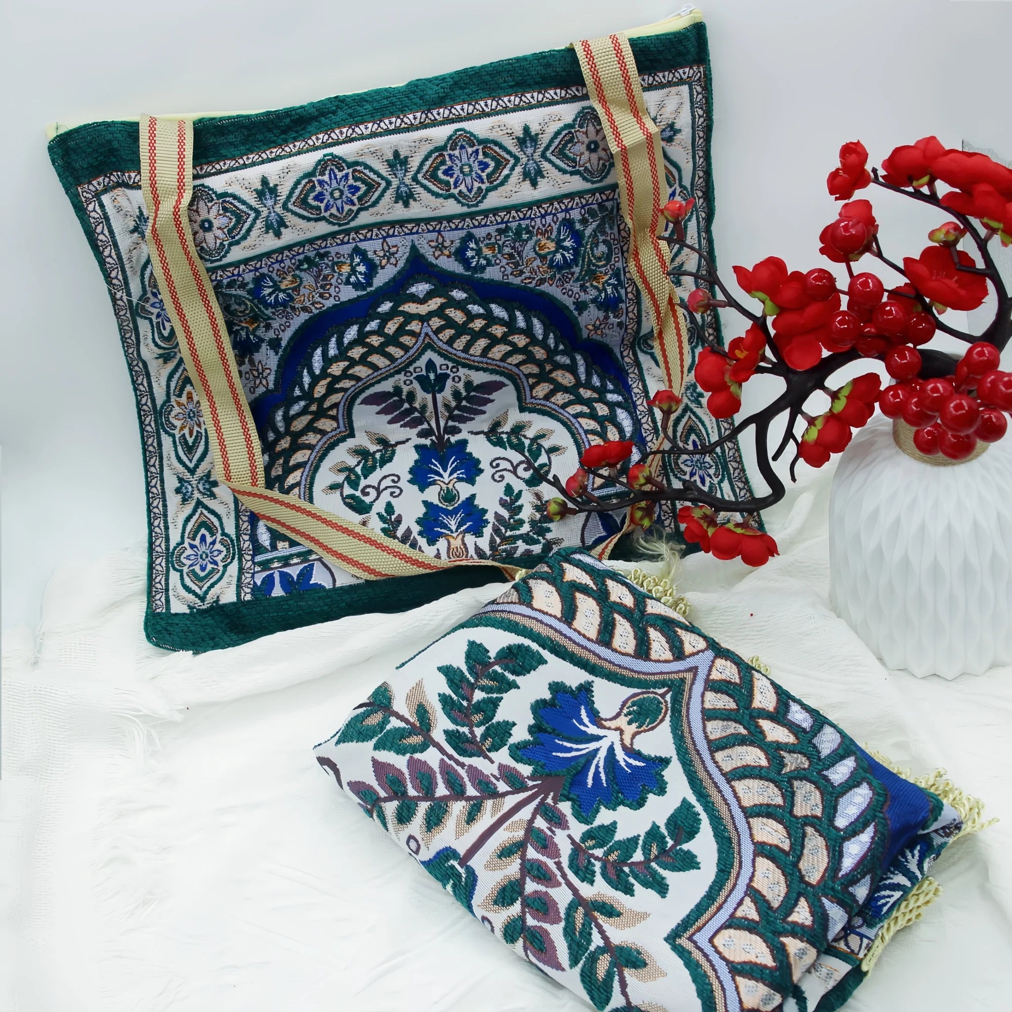 Muslim Prayer Rug Travel Bag Soft Taffeta Sajadah Foldable Janamaz Portable Prayer Mat Islamic Gift for Eid Ramadan