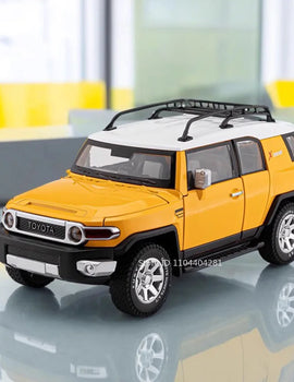 1:24 Land Cruiser FJ LC80 Toy Model Diecast Alloy Car Sound Light Pull Back Doors Opened Miniature Vehice Friend's Birthday Gift