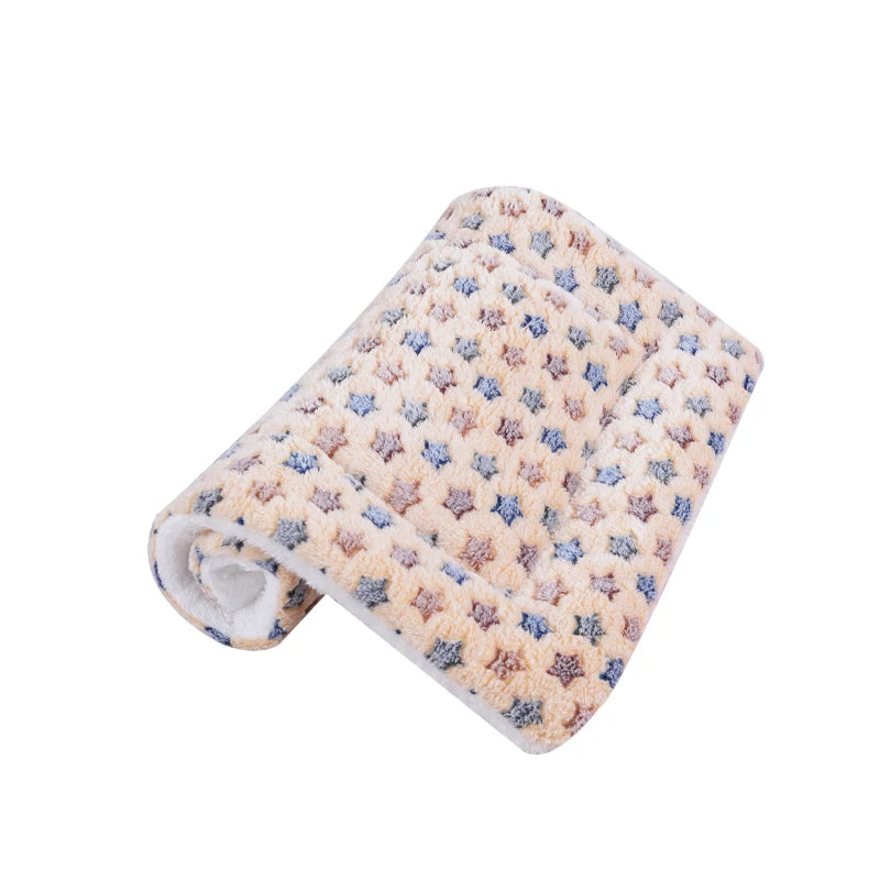 Washable Coral Fleece Pet Blanket Cushion Mat for Dogs and Cats