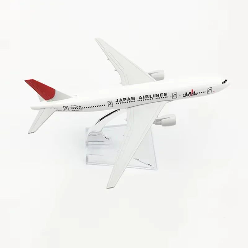 16CM JAL Japan Airlines Boeing 777 Aircraft Model