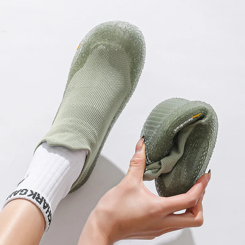 Silent Indoor Sports Shoes and Socks Gym Ultra Lightweight Shock Absorbent Breathable Anti Slip Soft Bottom Yoga