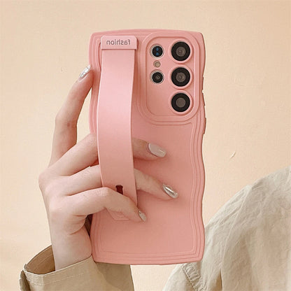 Curly Wave Wrist Strap Holder Bracket Stand Phone Case For Samsung S24 S23 S22 S21 Ultra Plus Candy Color Soft Silicone Cover