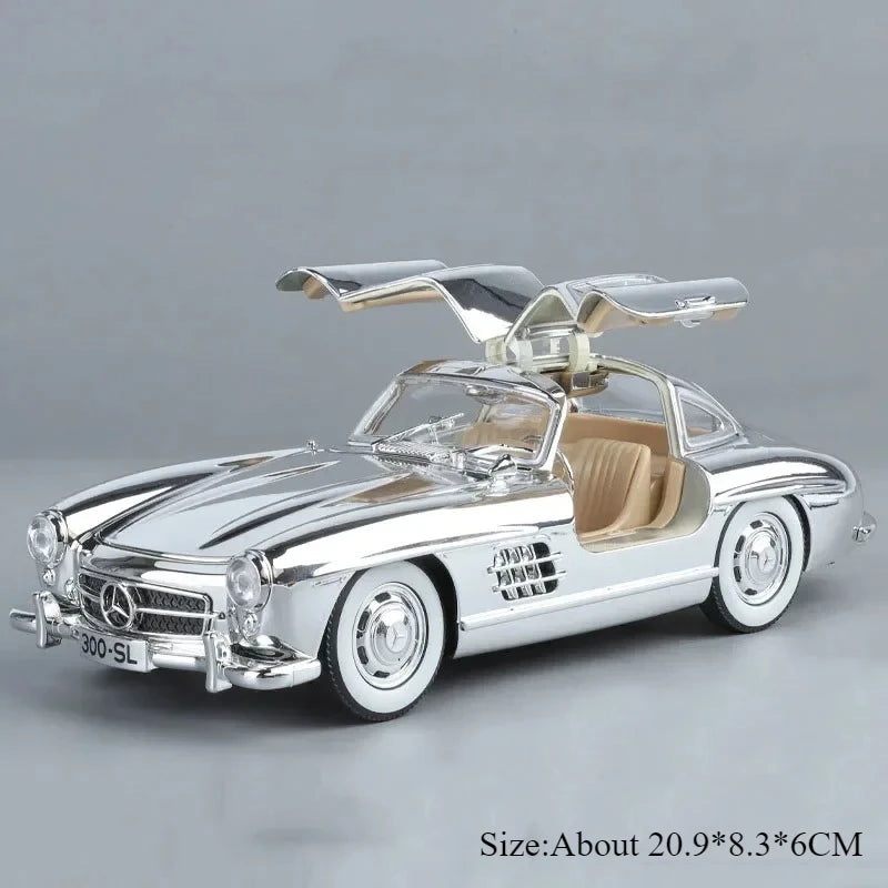 1:24 Phantom 300SL Alloy Diecast Vintage Car Miniature Model Toys Sound Light Pull Back Doors Opened Ornament s Festival Gift