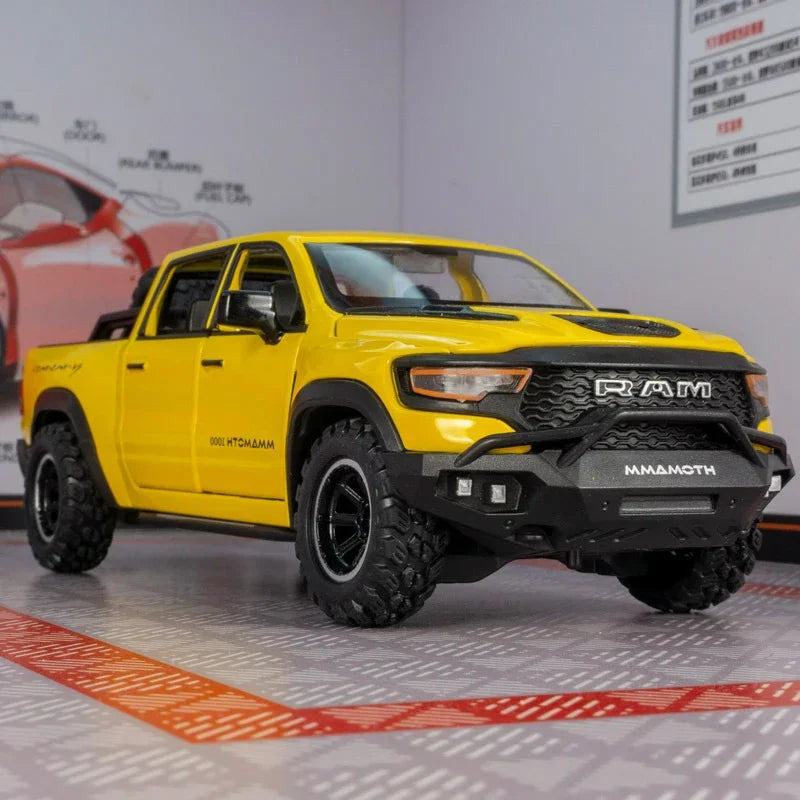 1:32 Dodge RAM 1000 TRX Mammoth Metal Diecast Alloy Car Model Car Central Control Decoration Ornaments Gift With Boyfriend Goods